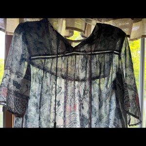 Ladies Knox Rose top